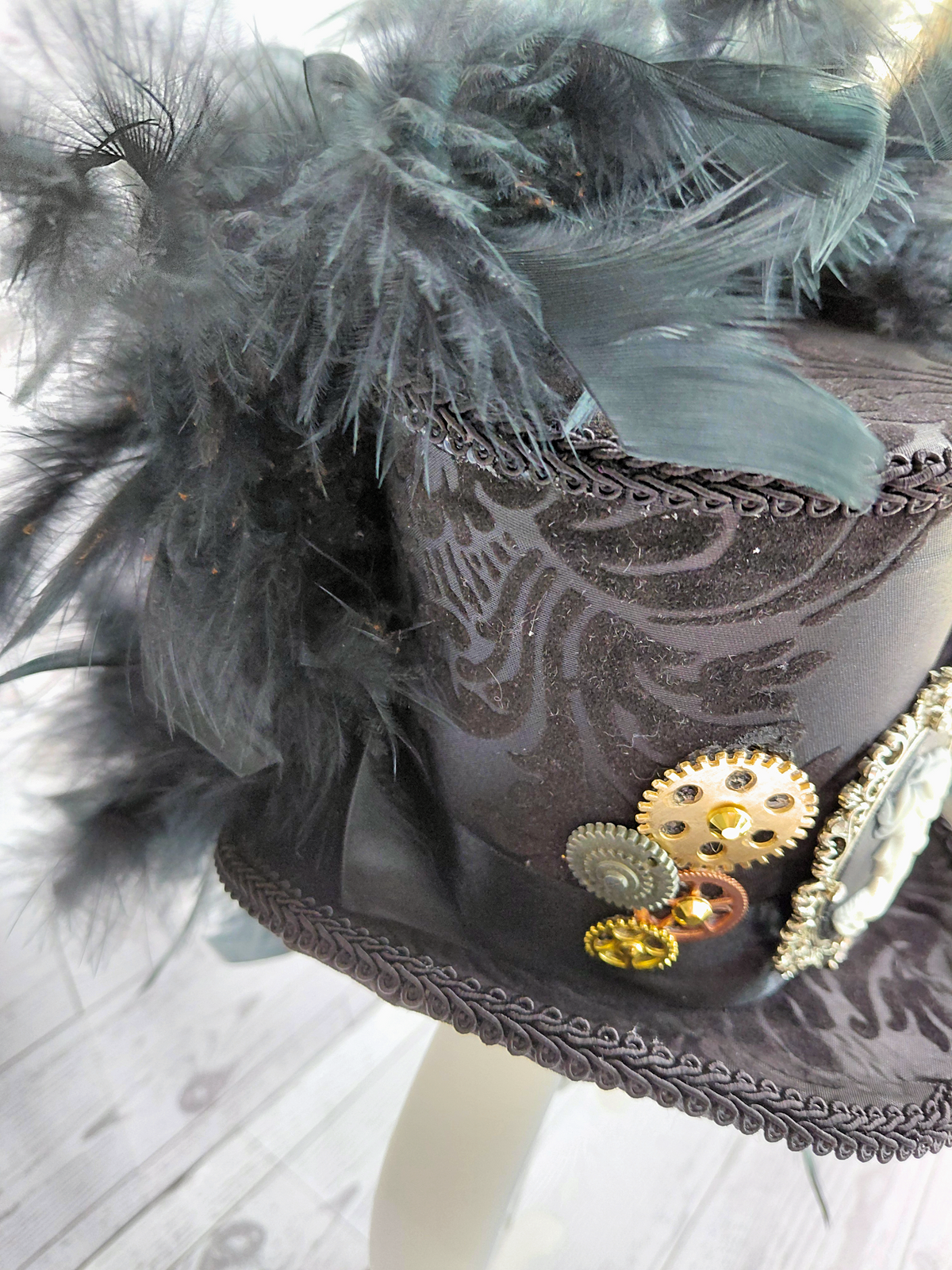 Black Damask Cameo Mini Top Hat