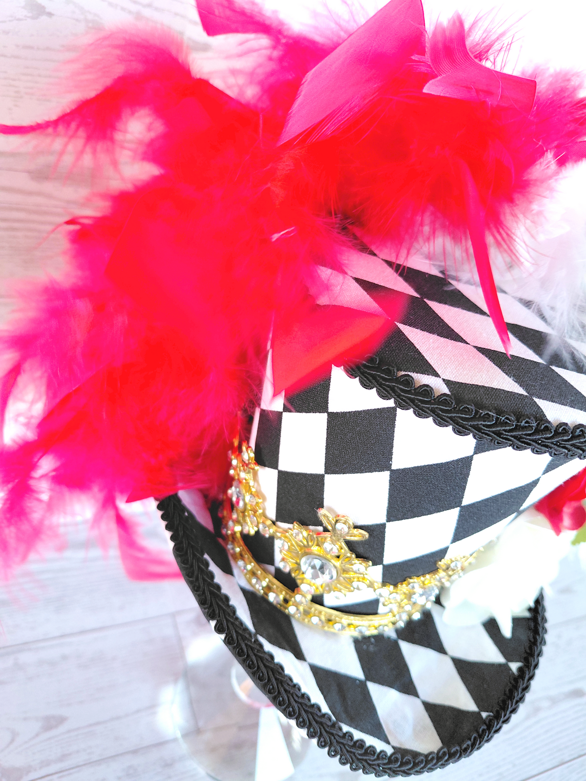 Harlequin Queen of Hearts Mini Top Hat