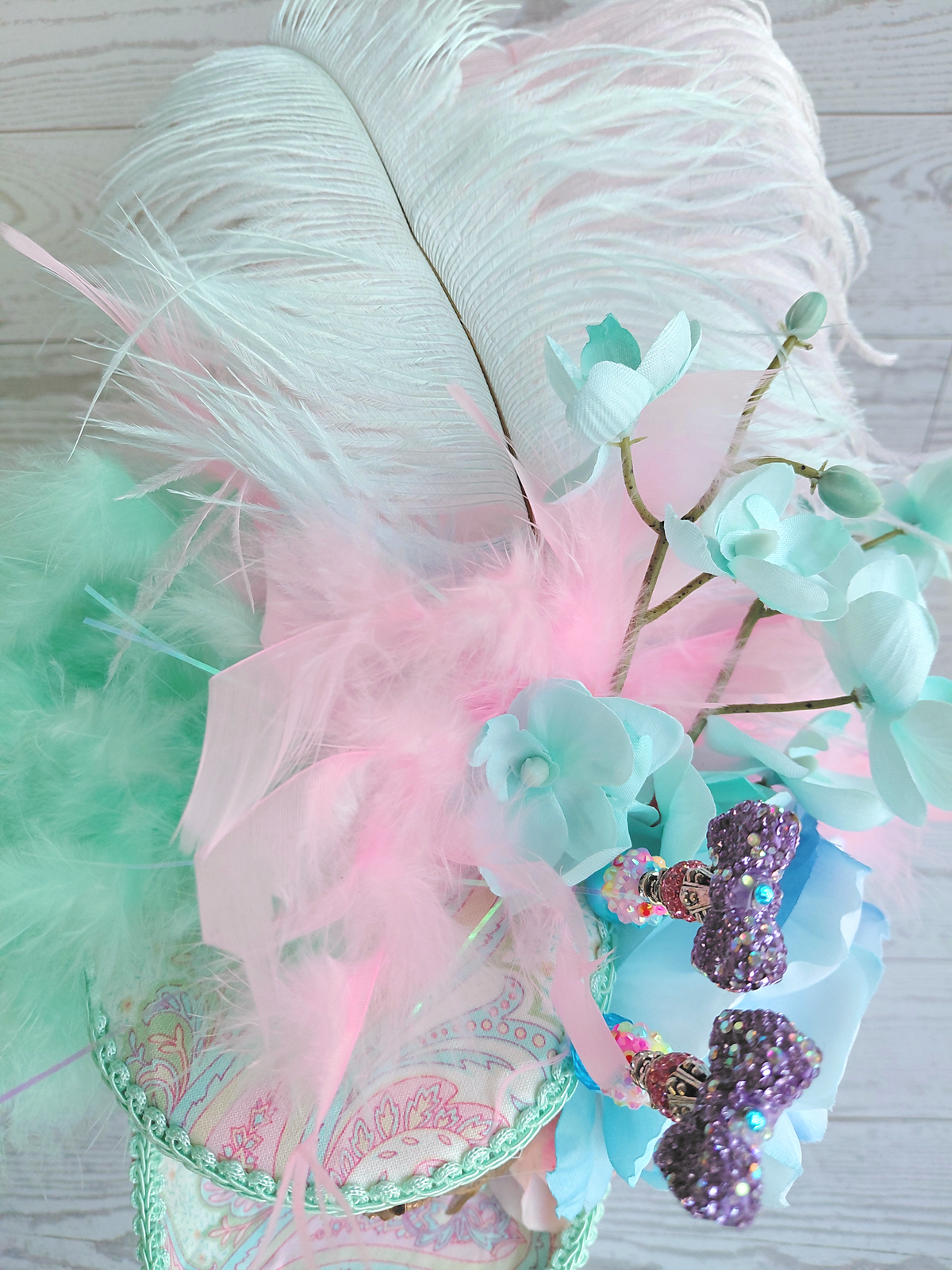 Pastel Horse Kentucky Derby Mini Top Hat