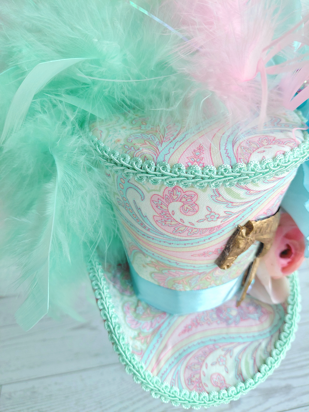 Pastel Horse Kentucky Derby Mini Top Hat