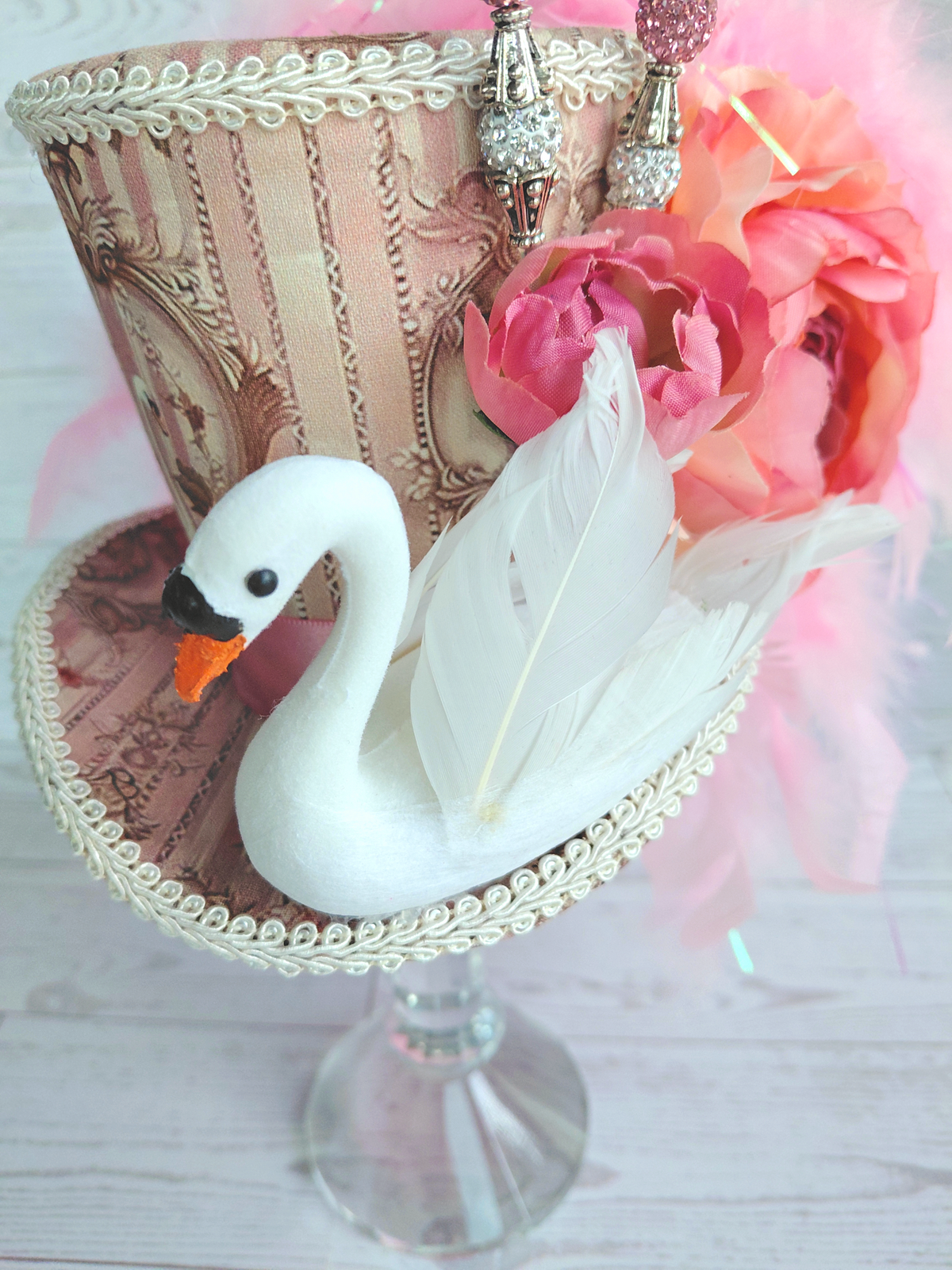 Regal Swan Floral Mini Top Hat